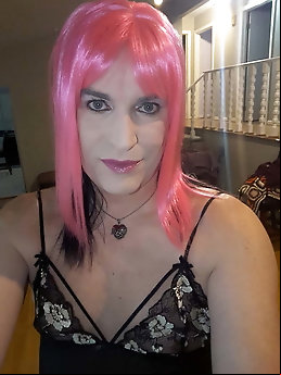 I have cleavage!