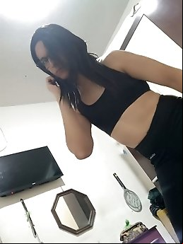 Sakura’s workout at the Fitness Gym