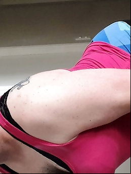 Shemale hookers are masturbating themselves